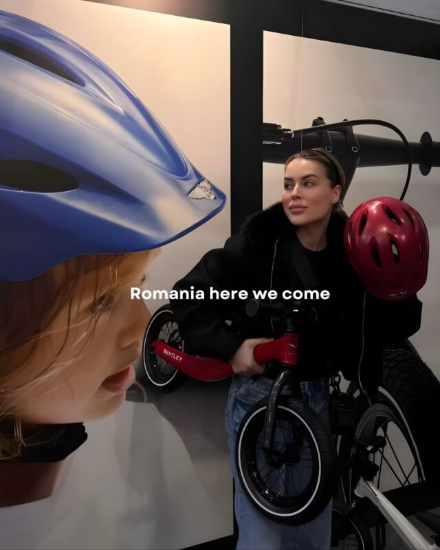 Proud to see @babyish.ro  at the @babyboomshow ✨
Thank you @__sensy__  for the moment captured.