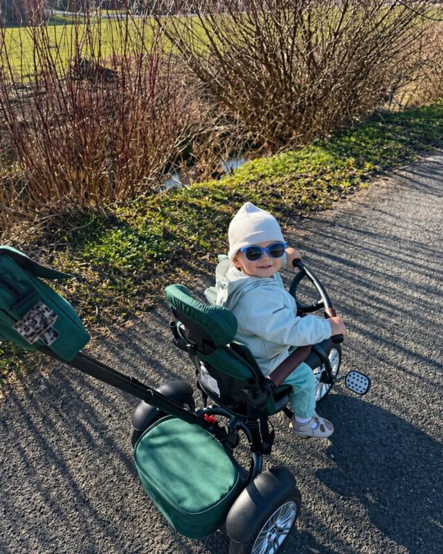 Whether it’s a weekend in the woods or a morning in the park, their very first driving experience should be iconic. 💚Start the adventure where luxury begins. @deboradopitova#FirstBentley #SpiritOfAdventure #QuietLuxury #ExploringNature
